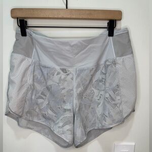 Lululemon Real Quick Short Perforated 3.5"